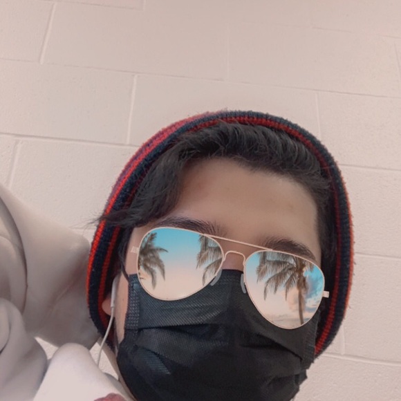 Meet your Posher, Rafael - Picture 1 of 1